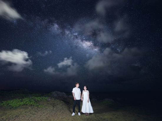 星空フォトプラン 美しく輝く満点の星空を背景に記念撮影 石垣島で思い出に残る写真を◎＜30分／5カット～／宮古島＞