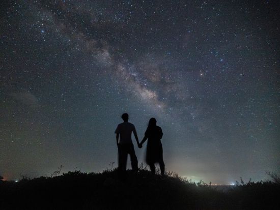 星空フォトプラン 美しく輝く満点の星空を背景に記念撮影 石垣島で思い出に残る写真を◎＜30分／5カット～／宮古島＞
