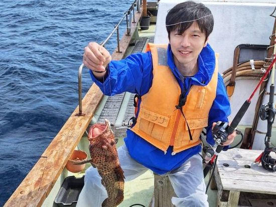 船釣り体験 時間たっぷり半日コース 美しい自然の景色を眺めながら大物を狙おう！9歳から参加可能＜笠利町＞ by サラサ