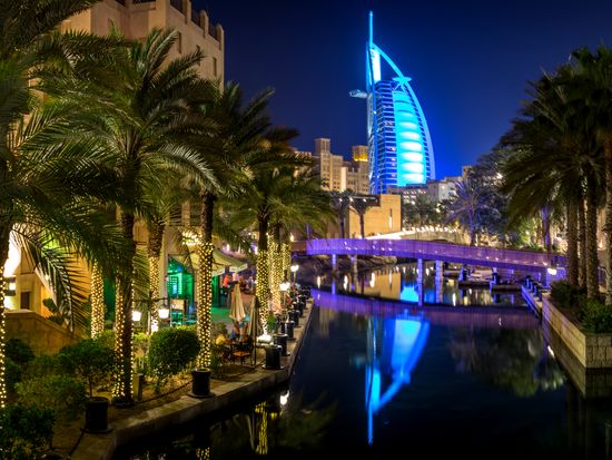 Dubai_Burj Al Arab_night_shutterstock_612887579