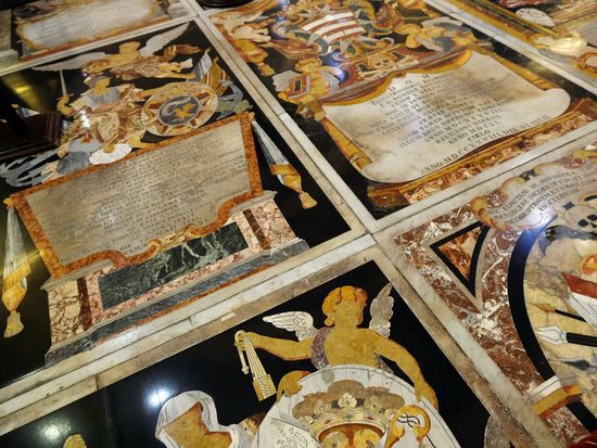 Valletta_St John Cathedral_AdobeStock_327822814