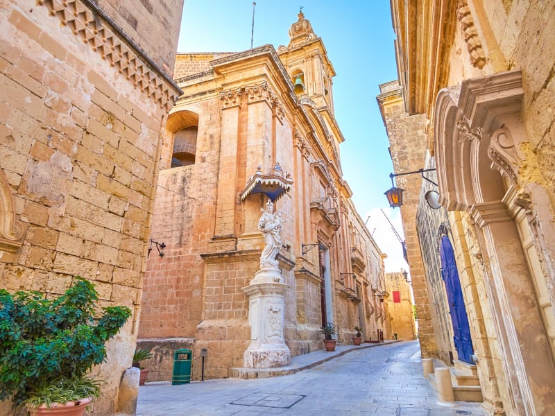 Malta_Mdina_Street_AdobeStock_237798805