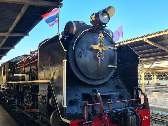 【6月3日・8月12日・12月5日催行】蒸気機関車で行く！ガネーシャと絶景ツアー　ワット・プッタ・プロムマヤーンも訪問 ＜昼食付き／日本語ガイド＞