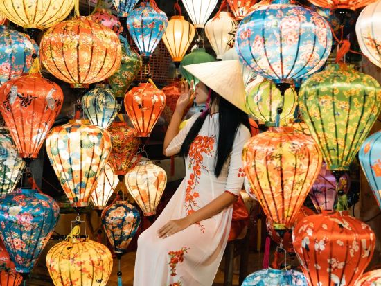 ダナン+ミーソン遺跡+ホイアン超欲張り1日観光ツアー　五行山トレッキング+ダナン＆ホイアン名物料理の昼・夕食付　カメラマン写真撮影付プランあり＜日本語ガイド＞