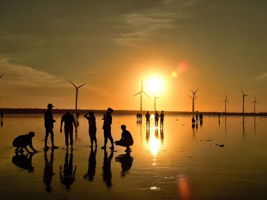 Taiwan_高美湿地_pixta_69092292_M