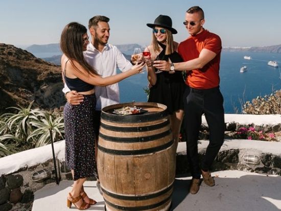 サントリーニ島 ワイナリー巡り半日ツアー　ワイナリー3軒訪問＋試飲付き＜英語／5～10月／サントリーニ島発＞