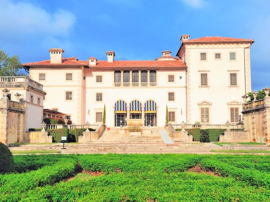 マイアミ市内観光　海辺の宮殿ビスカヤ・ミュージアム入場付き！半日で名所を巡るハイライト観光ツアー ＜日本語ドライバーガイド＞