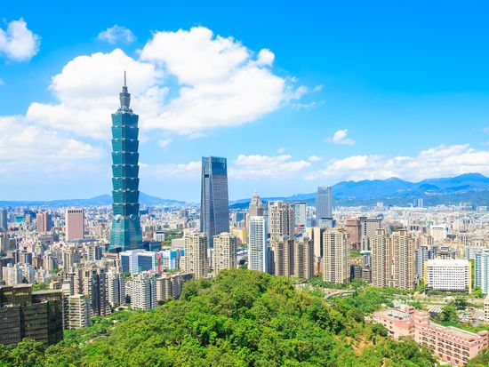Taiwan_Taipei_Panorama View_shutterstock_726198568