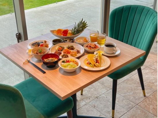 リゾートホテル朝食ビュッフェ 沖縄ならではの料理を優雅に楽しむひととき＜ウォーターマークホテル＆リゾーツ／宮古島＞