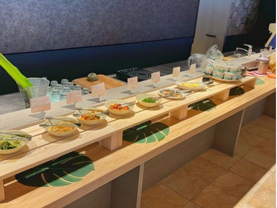 リゾートホテル朝食ビュッフェ 沖縄ならではの料理を優雅に楽しむひととき＜ウォーターマークホテル＆リゾーツ／宮古島＞