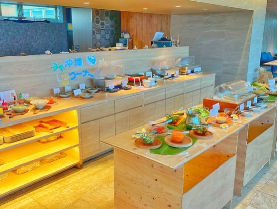 リゾートホテル朝食ビュッフェ 沖縄ならではの料理を優雅に楽しむひととき＜ウォーターマークホテル＆リゾーツ／宮古島＞
