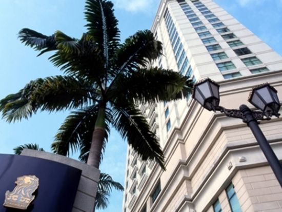 帰国日プラン！５つ星ホテル「リッツカールトン クアラルンプール」27時間ステイ＋アフタヌーンティー＋空港お送り＜2名1室料金／朝食付き／貸切送迎車＞