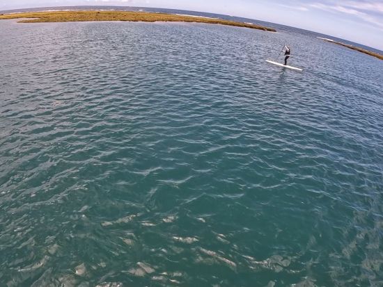 SUP体験 沖縄ブルーの美しい海を満喫 経験豊富なインストラクターが人気のコースをご案内 写真無料プレゼント＜2時間／北谷＞