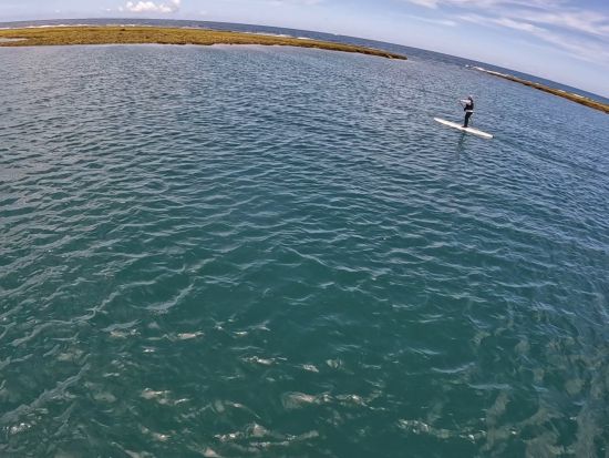 SUP体験 沖縄ブルーの美しい海を満喫 経験豊富なインストラクターが人気のコースをご案内 写真無料プレゼント＜2時間／北谷＞