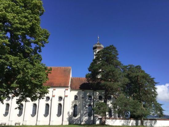 ドイツ ハイライト日帰りツアー　充実の5か所訪問　ノイシュヴァンシュタイン城＋リンダーホーフ城＋ヴィース教会＋聖コロマン教会など＜日本語／ミュンヘン発＞