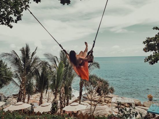 プーケット島南部フォトジェニックツアー　ゾウビーチやカラフルなオールドタウンなどプーケット南部の魅力を満喫！ ＜貸切／フローティングランチ／日本語ガイド＞