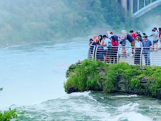  【ジェットブルー航空利用】ナイアガラの滝日帰り観光ツアー　往復飛行機利用で楽々 ＜日本語ガイド／マンハッタン発またはNY主要空港発＞