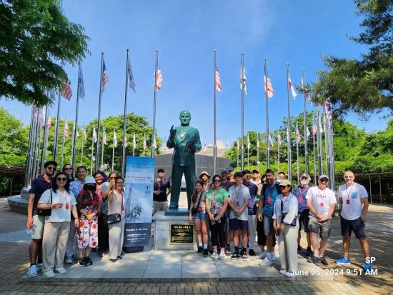 脱北者の生の声を聞く南北境界線（DMZ）ツアー　臨津閣公園・ 都羅山展望台・第3トンネル見学あり＜日本語ガイド／ソウル発着＞