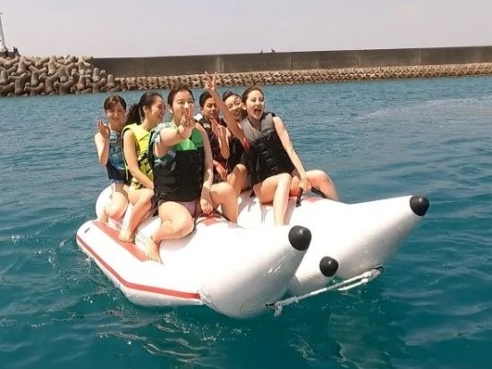 【3大アクティビティ制覇！】青の洞窟シュノーケル＋パラセーリング＋絶叫バナナボート＜4～5時間／沖縄本島＞