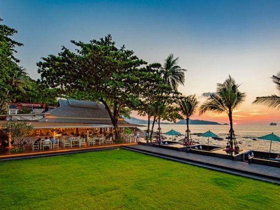 シーソルトラウンジ＆グリル「Sea Salt Lounge & Grill」食事券＆事前予約サービス　サンセットとシーフードセットを堪能＜パトンビーチ＞