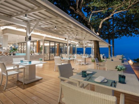 シーソルトラウンジ＆グリル「Sea Salt Lounge & Grill」食事券＆事前予約サービス　サンセットとシーフードセットを堪能＜パトンビーチ＞