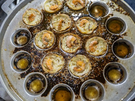 サイゴンの夜を味わう！地元ガイドと巡るストリートフードツアー＜ホーチミン／英語ガイド＞