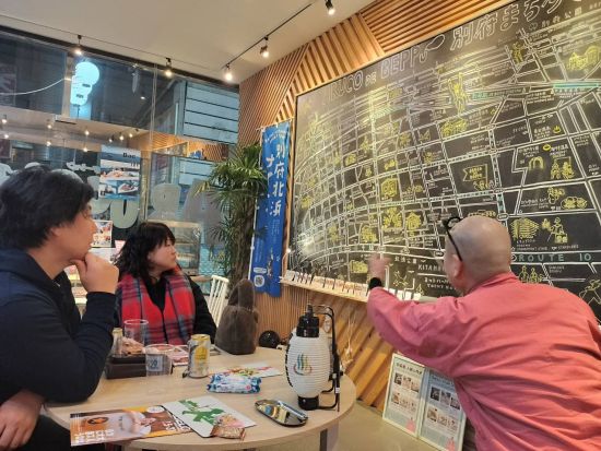 別府北浜ナイトウォーキングツアー地元の人気店と別府の夜景を堪能 地元の名物ガイドがご案内＜別府北浜／2時間半～3時間＞