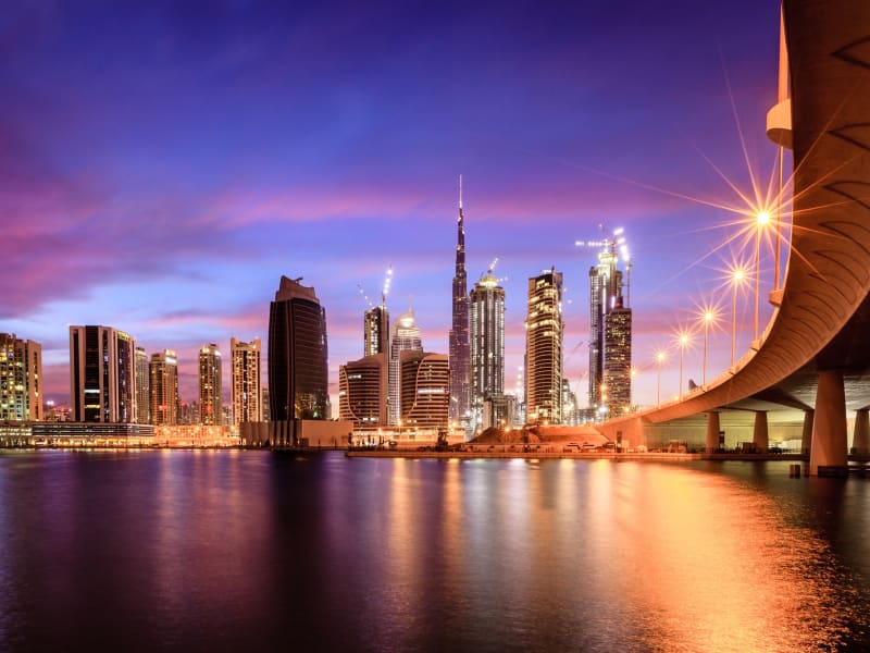 UAE_Dubai_Dubai canal_Night_pixta_36558168_M