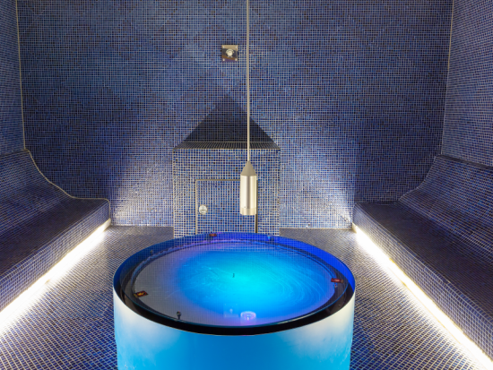 釜山　新世界スパランド割引利用チケット　世界各国の伝統的なサウナ、汗蒸幕とチムジルを楽しむ天然温泉スパ！＜地下鉄センタムシティ駅直結・新世界百貨店内＞