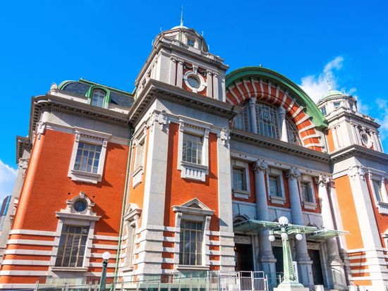 Japan_Osaka_OSAKA CITY CENTRAL PUBLIC HALL_pixta_47388317_XL