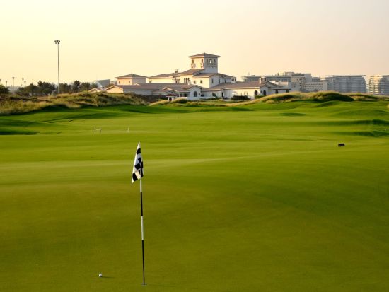 【ゴルフ場予約】ヤスリンクス・アブダビ（Yas Links Abu Dhabi）*オプション：送迎／レンタルクラブ＆シューズ＜アブダビ発＞