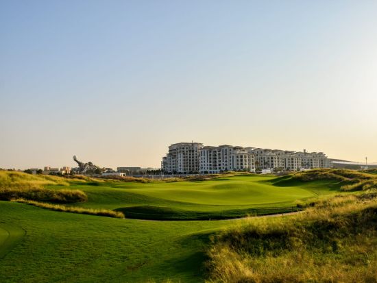 【ゴルフ場予約】ヤスリンクス・アブダビ（Yas Links Abu Dhabi）*オプション：送迎／レンタルクラブ＆シューズ＜アブダビ発＞