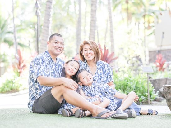 ハワイ　カジュアルフォト　最大6名までOK！家族旅行などの記念にピッタリ　選べるタウンフォトまたはビーチフォト＜平日限定／ワイキキ市内＞