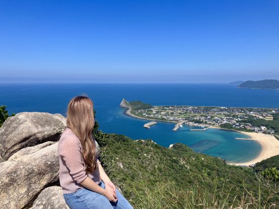 ハイヤー貸切日帰りツアー 糸島の絶景山をトレッキング！標高が低めだから初心者でも気軽に参加可能♪＜5.5時間／1日1組限定／福岡市・糸島市＞