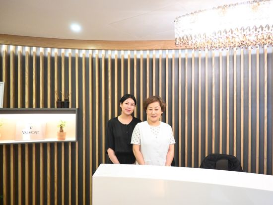 EHWA LA SPA「イファ ラ スパ」女優やアイドルがお忍びで通う隠れ家スパ　オールハンドの小顔マッサージ！&10年熟成のよもぎ蒸し体験＜個室施術／江南＞