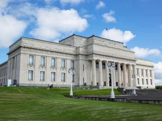 オークランド 乗り降り自由バス （Hop on Hop off） ＜英語音声ガイド付き＞