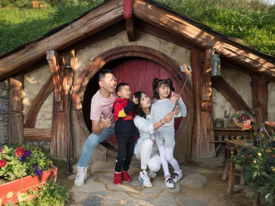 ホビット村1日観光ツアー　『ロード・オブ・ザ・リング』のロケ地を訪れる！ロトルアお送りも選択可能＜英語ガイド／オークランド発＞