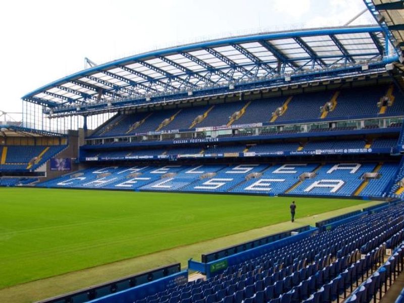 shutterstock_96354518_kiyyix