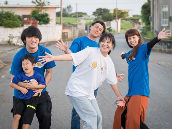 沖縄Anniversary Photoプラン 記念日や旅行の思い出を綺麗に撮影！お好きな場所・衣装で撮影OK◎＜30分 or 60分／本島中部 北谷町＞