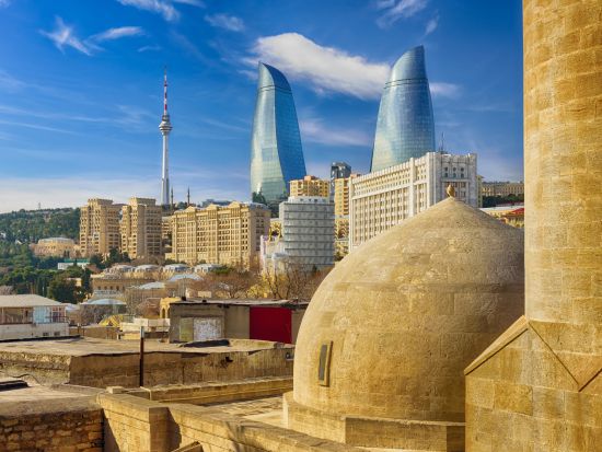 バクー市内観光ツアー 世界遺産シルヴァンシャー宮殿入場 伝統料理サジチの昼食付きプランあり ＜貸切／英語ガイド／半日または終日／バクー発＞