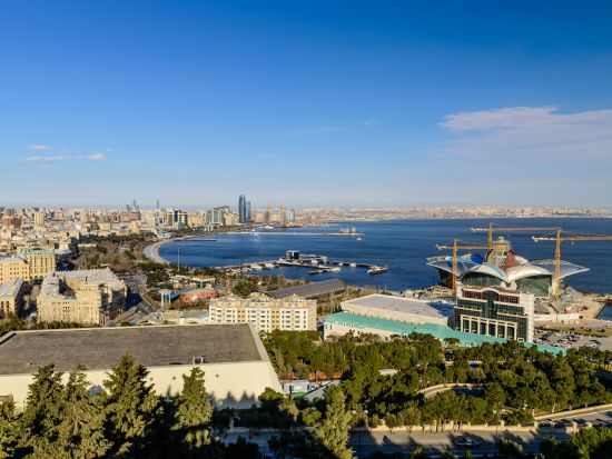 バクー市内観光ツアー 世界遺産シルヴァンシャー宮殿入場 伝統料理サジチの昼食付きプランあり ＜貸切／英語ガイド／半日または終日／バクー発＞