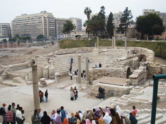 【混載】港町アレクサンドリア観光！アレクサンドリア図書館＋クエイトベイ城＋モンタザガーデンなど＜終日／英語／送迎付／アレクサンドリア発 or カイロ発＞