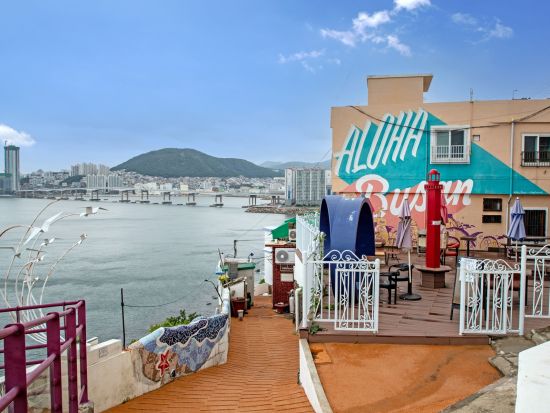 釜山フォトジェニック観光ツアー　スカイカプセル＆五六島スカイウォーク＆甘川文化村＆ヒンヨウル文化村 ＜1日／1名参加OK／選べる出発地／英語or日本語ガイド＞