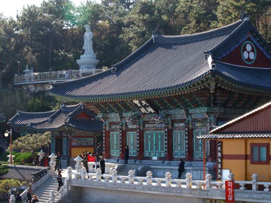 釜山フォトジェニックツアー　海東龍宮寺＆スカイカプセル＆ヨットツアー＆五六島スカイウォーク＆甘川文化村 ＜1日／1名参加OK／選べる出発地／英語ガイド＞