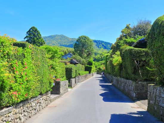 指宿市内発着 貸切観光タクシー 知覧コース　知覧特攻平和会館＆薩摩の小京都『知覧武家屋敷』 ＜約4時間＞ by 指宿観光交通株式会社