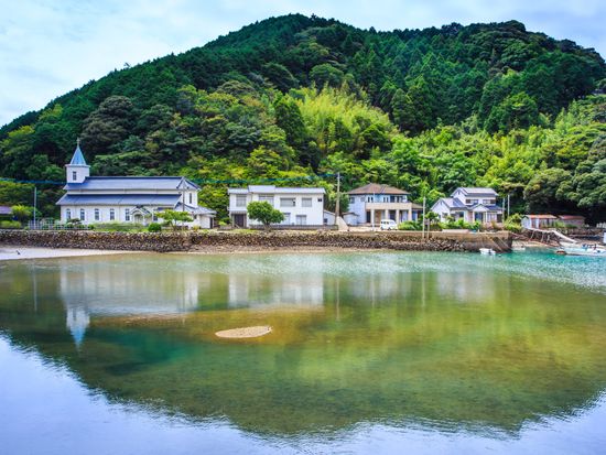 pixta_34561173_M 中ノ浦教会