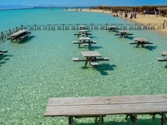 ギフトン島オレンジベイ1日ツアー　「紅海のカリブ海」でリラックス＆シュノーケリング体験＜昼食付き／英語／ハルガダ発＞