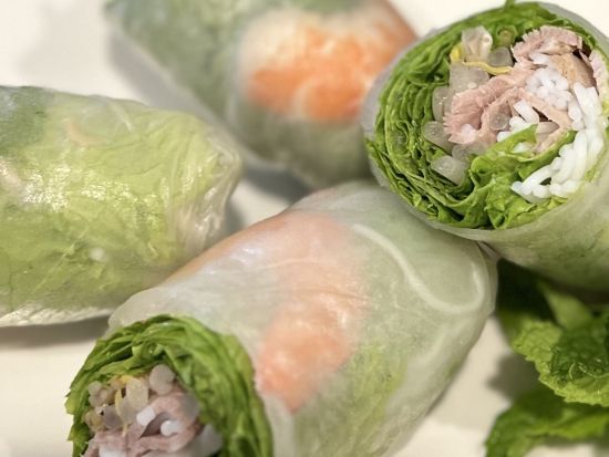 ダウンタウングルメウォーキングツアー　食通ガイドがご案内！現地で人気のローカルグルメを食べ歩き＜4時間／日本語ガイド＞