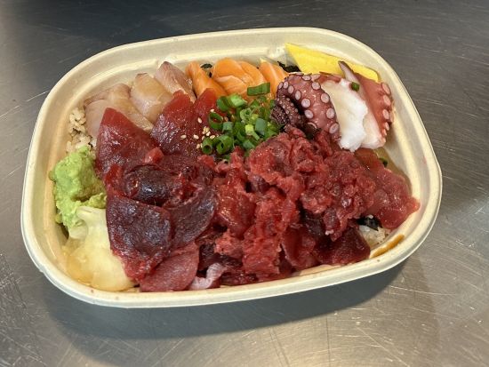 ダウンタウングルメウォーキングツアー　食通ガイドがご案内！現地で人気のローカルグルメを食べ歩き＜4時間／日本語ガイド＞