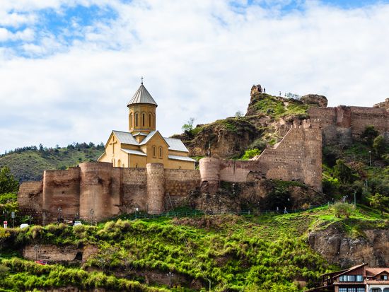 Georgia_Tbilisi_Narikala_AdobeStock_691596804